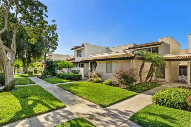 MLS: PW24001469 Condo For Sale