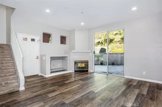 Photo #3: PW24003125 Listing