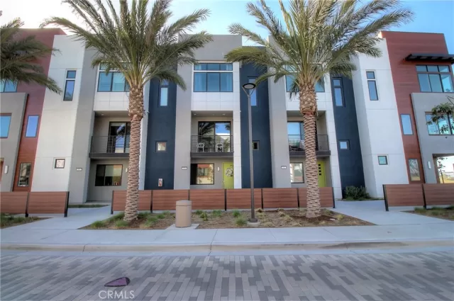 MLS: PW24010248 Condo For Sale