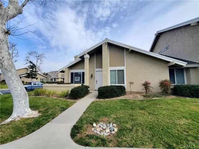 MLS: PW24011324 Condo For Sale