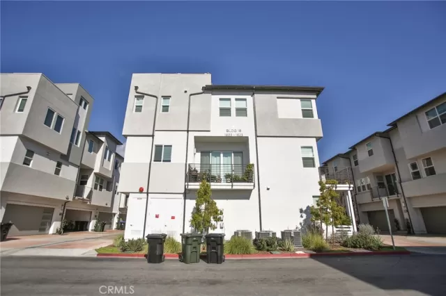 MLS: PW24015083 Condo For Sale