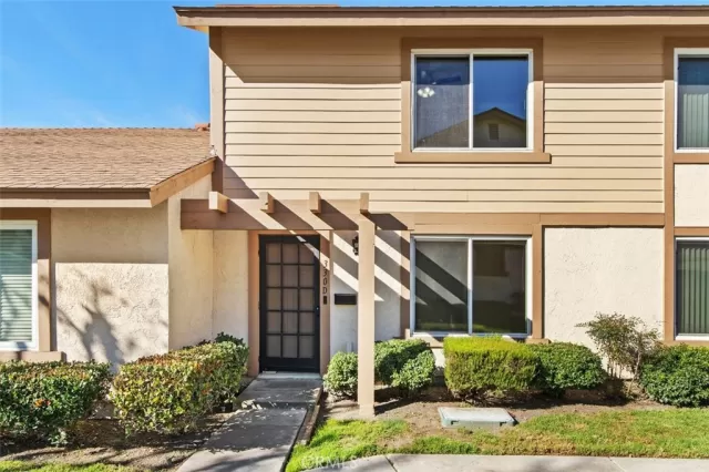 MLS: PW24016480 Condo For Sale