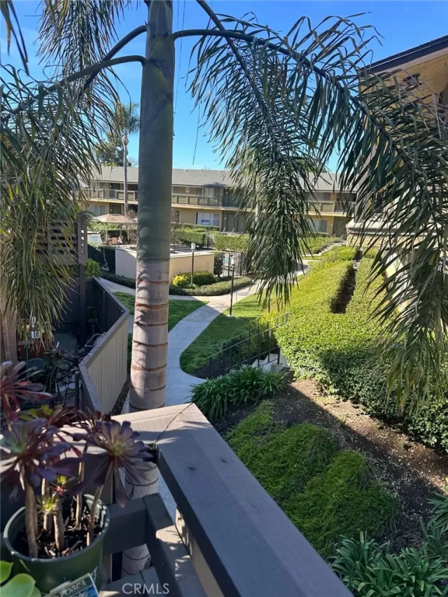 MLS: PW24016602 Condo For Sale