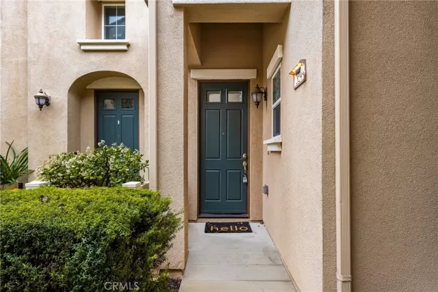 MLS: PW24017333 Condo For Sale