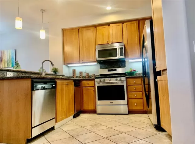 MLS: PW24020151 Condo For Sale