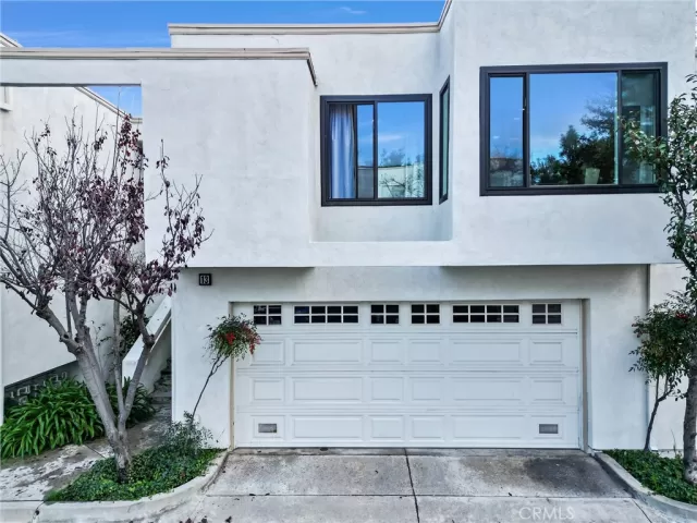 MLS: PW24022309 Condo For Sale