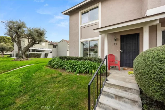 MLS: PW24023092 Condo For Sale