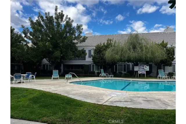 MLS: PW24030333 Condo For Sale