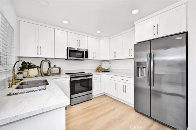 MLS: PW24033054 Condo For Sale