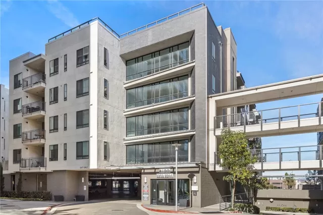 MLS: PW24034435 Condo For Sale