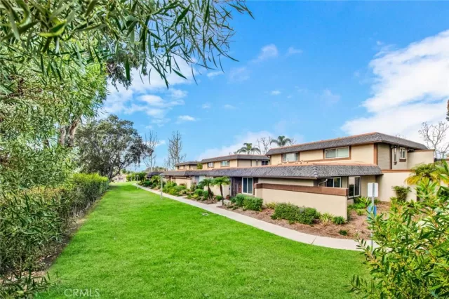 MLS: PW24036854 Condo For Sale