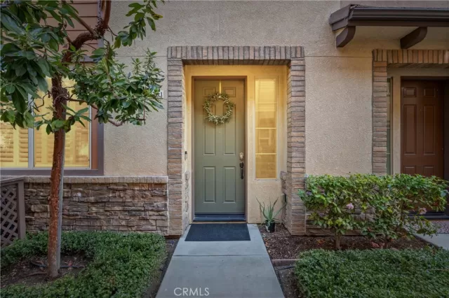 MLS: PW24040719 Condo For Sale