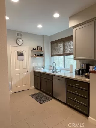 Photo #3: PW24042591 Listing 