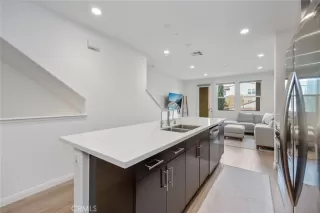 Photo #6: PW24042712 Listing 