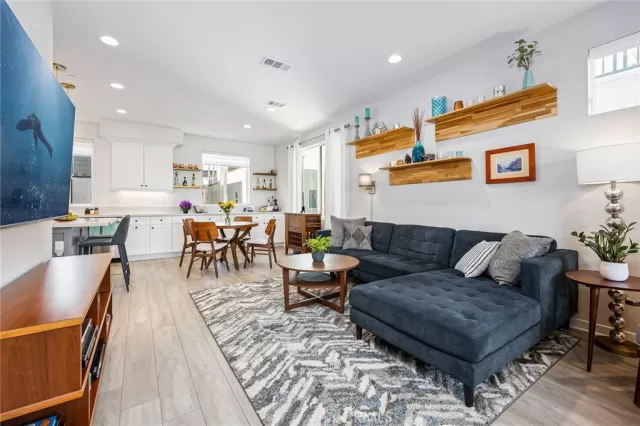 MLS: PW24045641 Condo For Sale