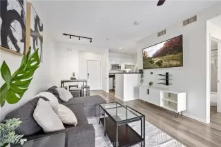 Photo #1: PW24052107 Listing 