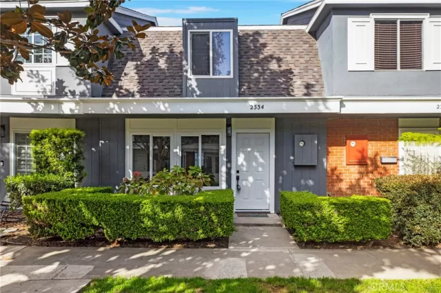 MLS: PW24052120 Condo For Sale