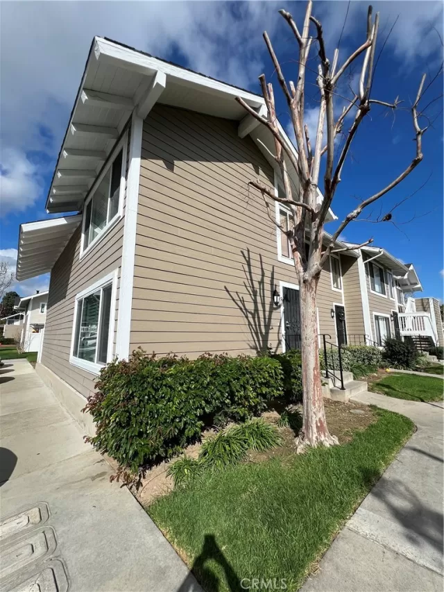 MLS: PW24053532 Condo For Sale