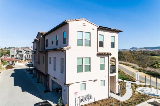 MLS: PW24054445 Condo For Sale