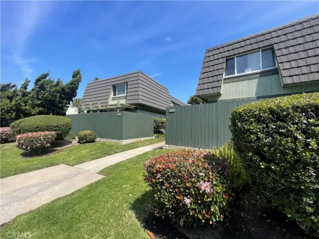 MLS: PW24058589 Condo For Sale