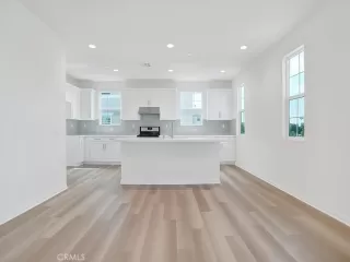 Photo #5: PW24059009 Listing 