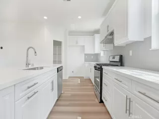 Photo #6: PW24059009 Listing 