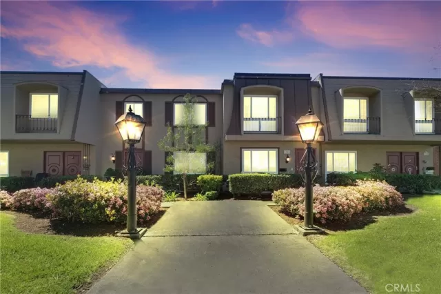 MLS: PW24063328 Condo For Sale