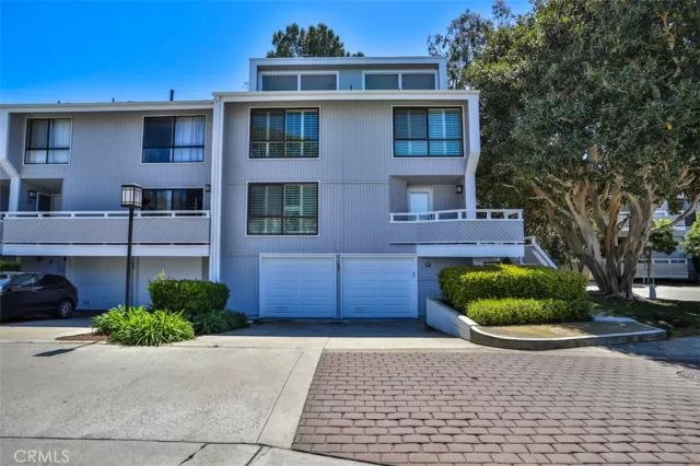 MLS: PW24067021 Condo For Sale