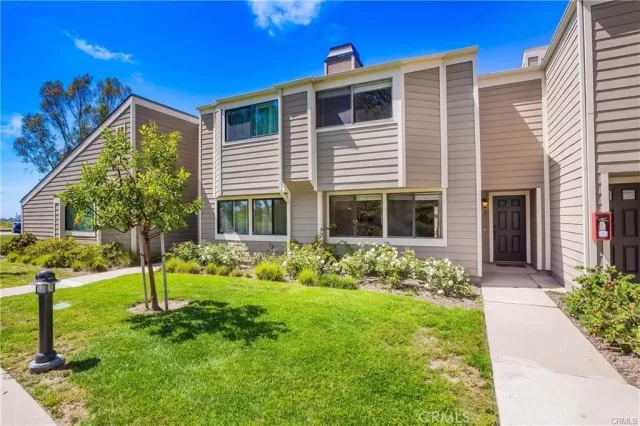 MLS: PW24070352 Condo For Sale