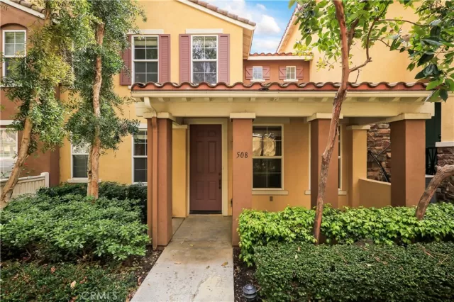 MLS: PW24075154 Condo For Sale