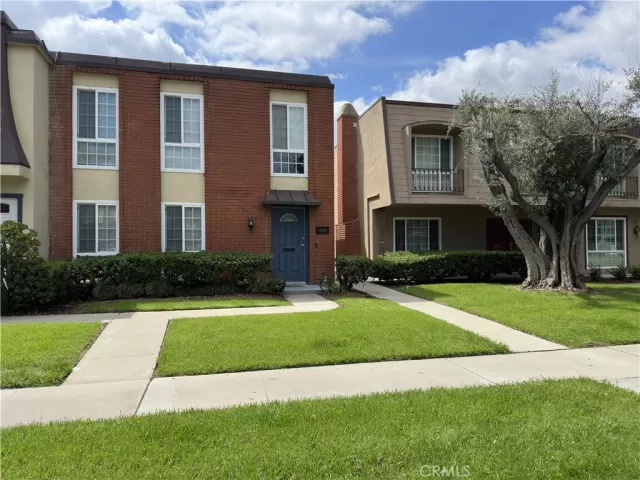 MLS: PW24075777 Condo For Sale