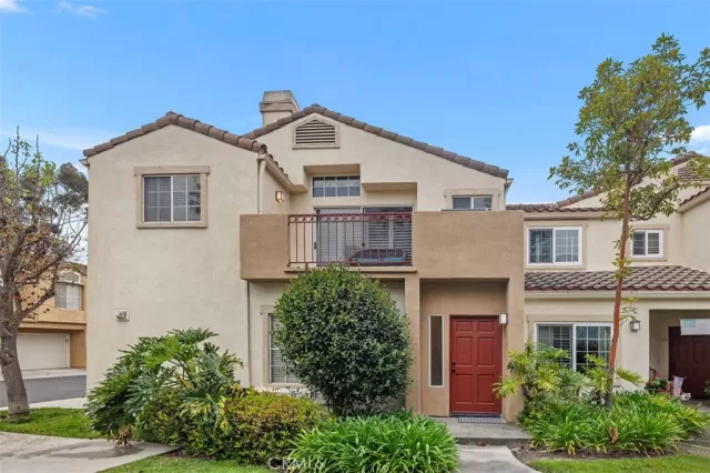 MLS: PW24076196 Condo For Sale