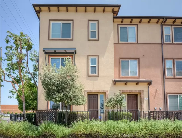 MLS: PW24078825 Condo For Sale