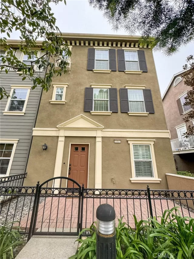 MLS: PW24079979 Condo For Sale