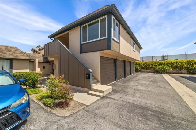 MLS: PW24084072 Condo For Sale