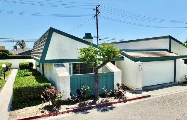 MLS: PW24092439 Condo For Sale