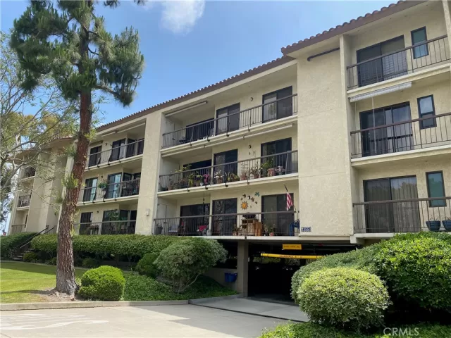 MLS: PW24092519 Condo For Sale