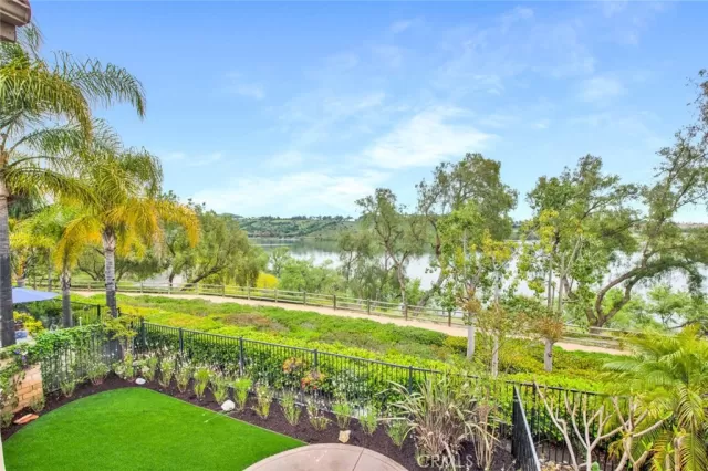 MLS: PW24093921 Condo For Sale