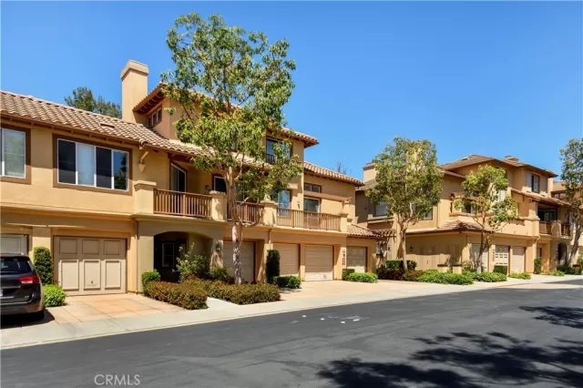 MLS: PW24094905 Condo For Sale