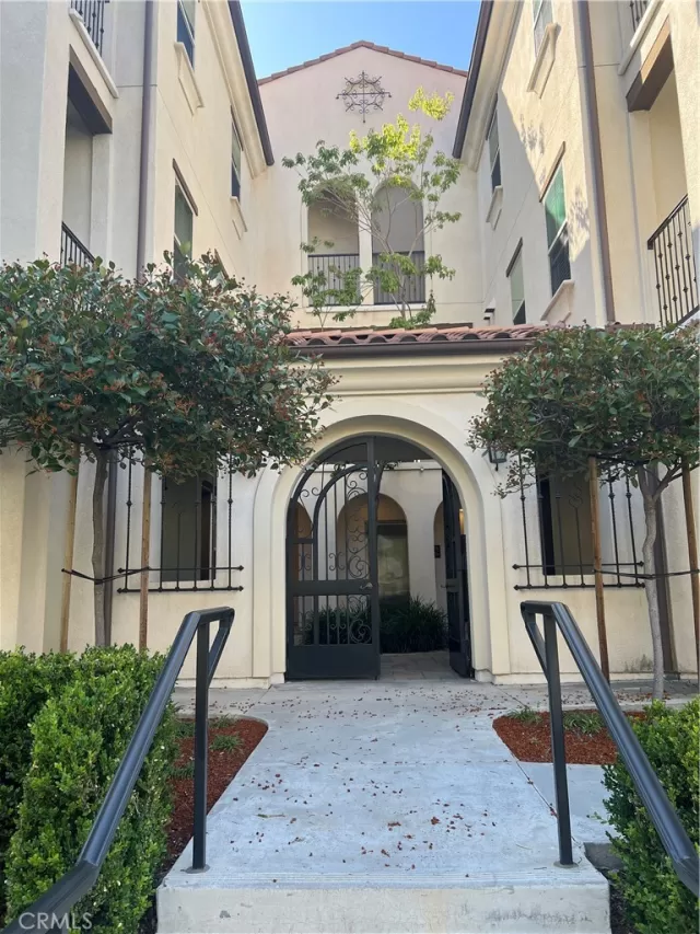 MLS: PW24096948 Condo For Sale