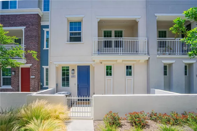 MLS: PW24104566 Condo For Sale