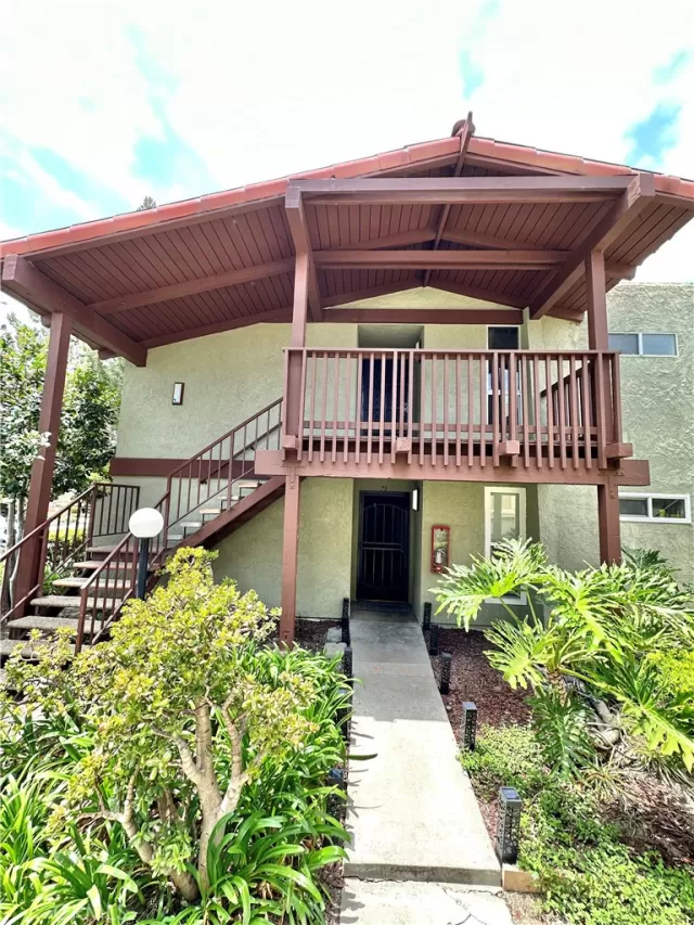 MLS: PW24108722 Condo For Sale