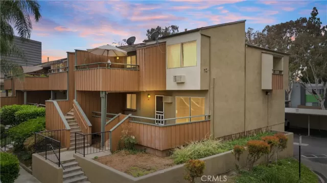 MLS: PW24113529 Condo For Sale