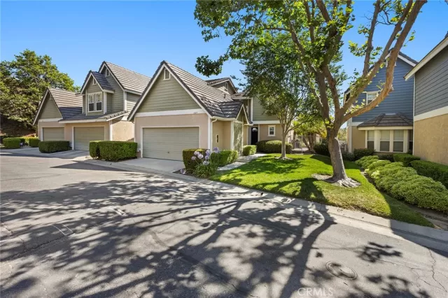 MLS: PW24121199 Condo For Sale