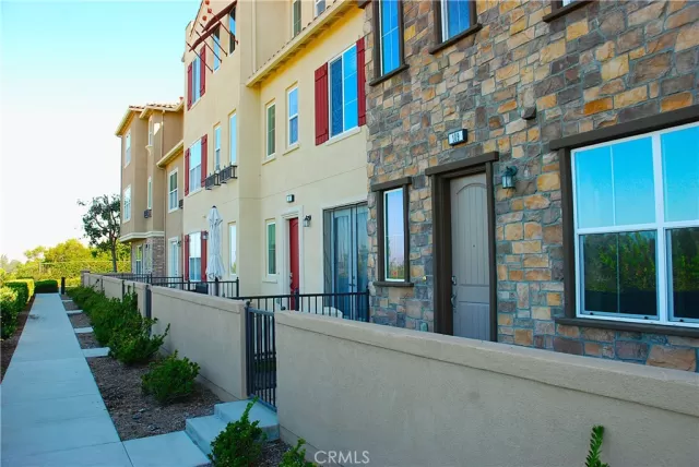 MLS: PW24123098 Condo For Sale