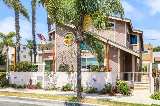 MLS: PW24125302 Condo For Sale