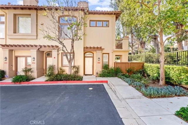 MLS: PW24129465 Condo For Sale