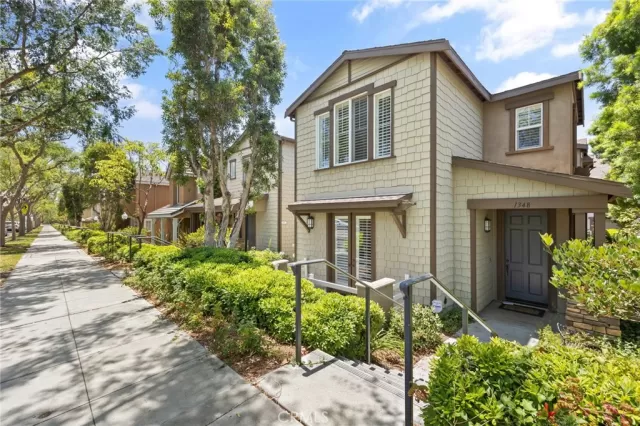 MLS: PW24130107 Condo For Sale