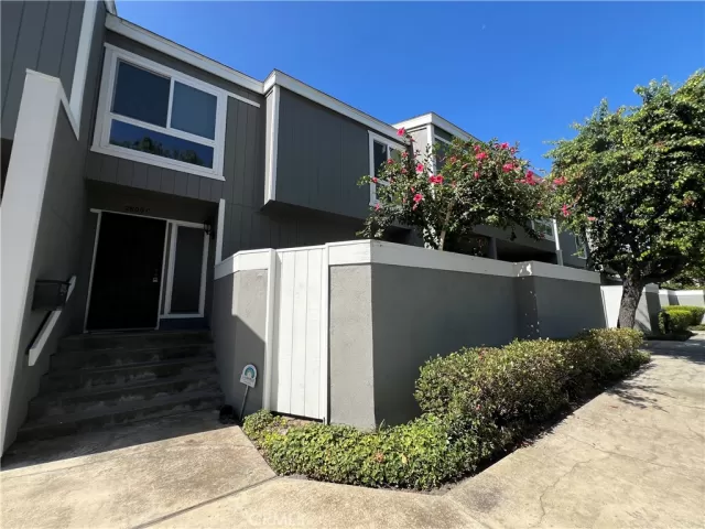 MLS: PW24133878 Condo For Sale