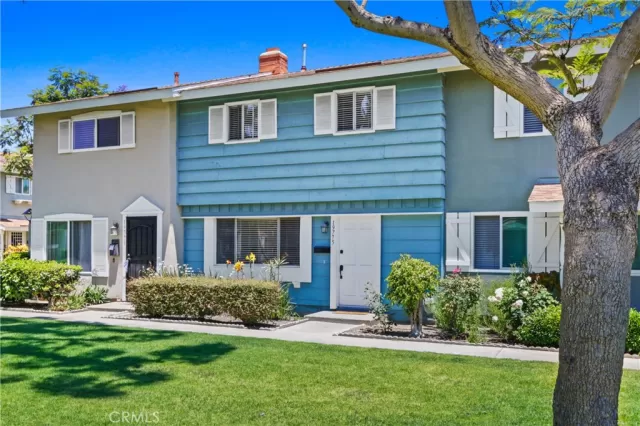 MLS: PW24135783 Condo For Sale